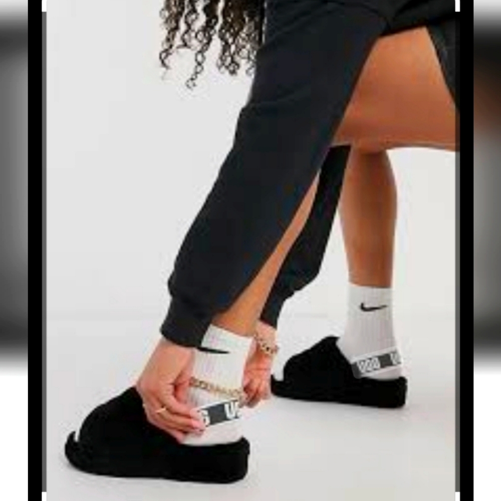 Ugg fuzz yea slippers